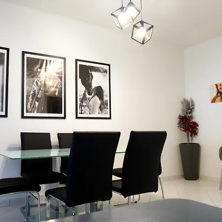 Maisonnete Lilian Semesterbostad *