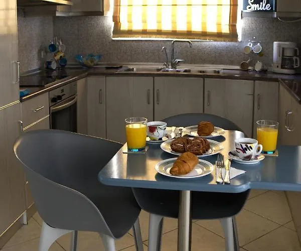 Maisonnete Lilian Rhodes City